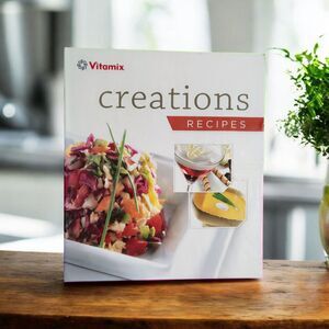 Vitamix Creations Recipes Cookbook 3 Ring Easel Back Binder 300+ Cook Book Food